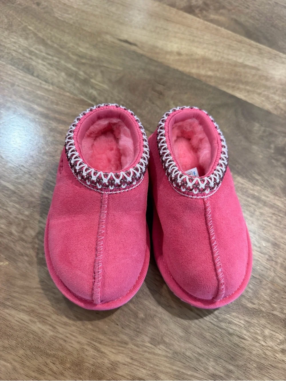 UGG Toddler size 6 Hot Pink Cozy Slip-On Footies